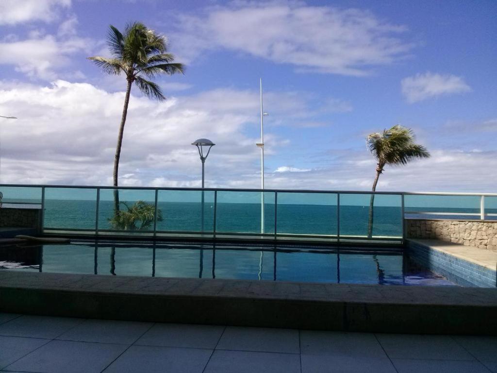 Apartamento Bahia Flat Avenida Oceanica 235, Barra *